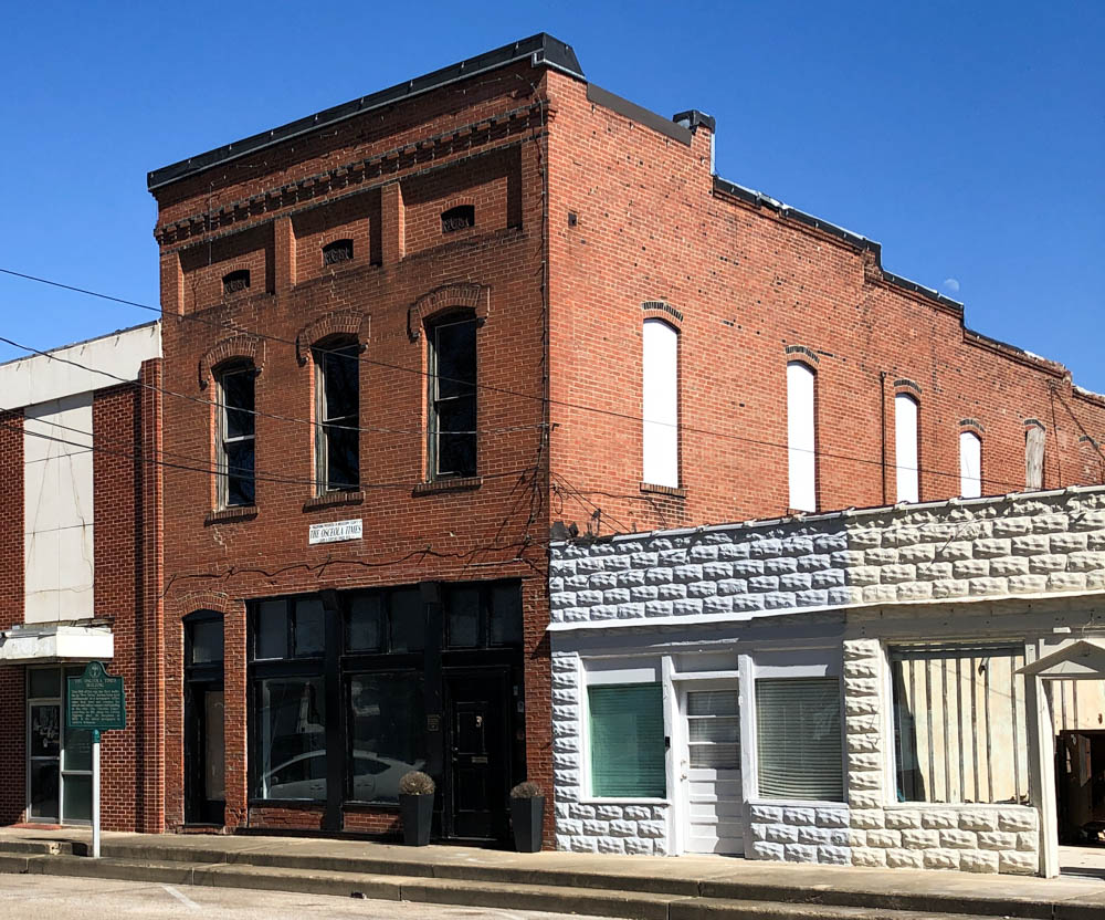 McLemore Auction Company Auction 3 Commercial Properties and 3